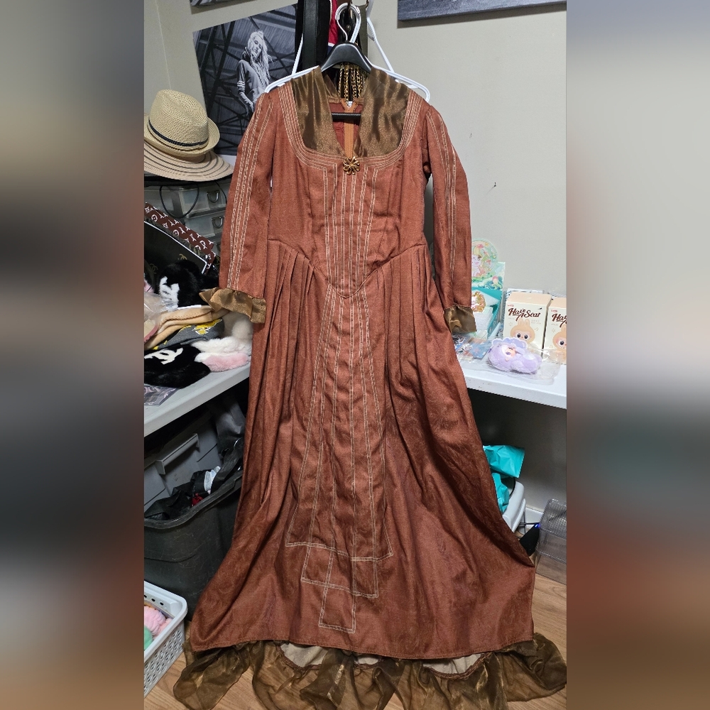 Beautiful Victorian Dress
